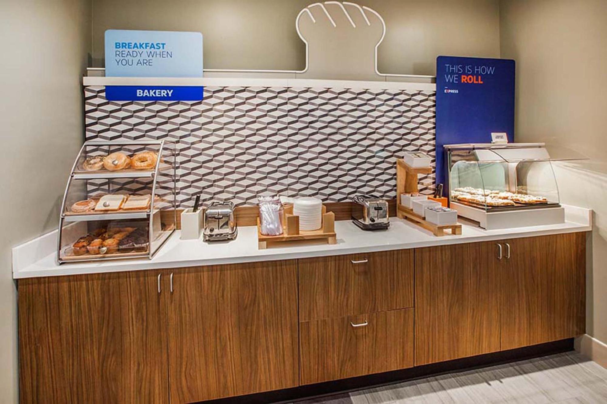 Holiday Inn Express - Sarnia - Point Edward By Ihg Εξωτερικό φωτογραφία